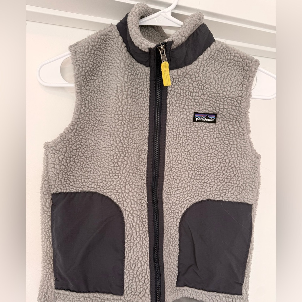 Patagonia Kids Fleece Vest | Gray Sherpa | Size S (7–8)